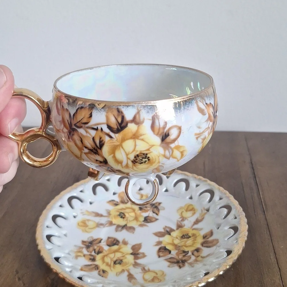 Vintage Porcelain Royal Sealy China Japan Teacup And Saucer Yellow Roses - Picture 5 of 10